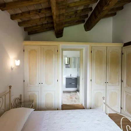 With Panoramic Pool Amongst Olive Groves Holiday home