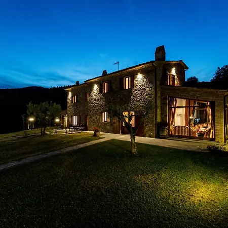 With Panoramic Pool Amongst Olive Groves Holiday home